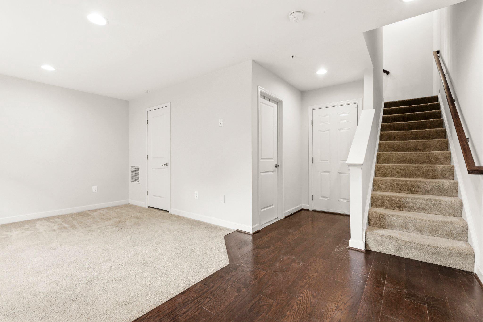 WOOD GLEN - Residential