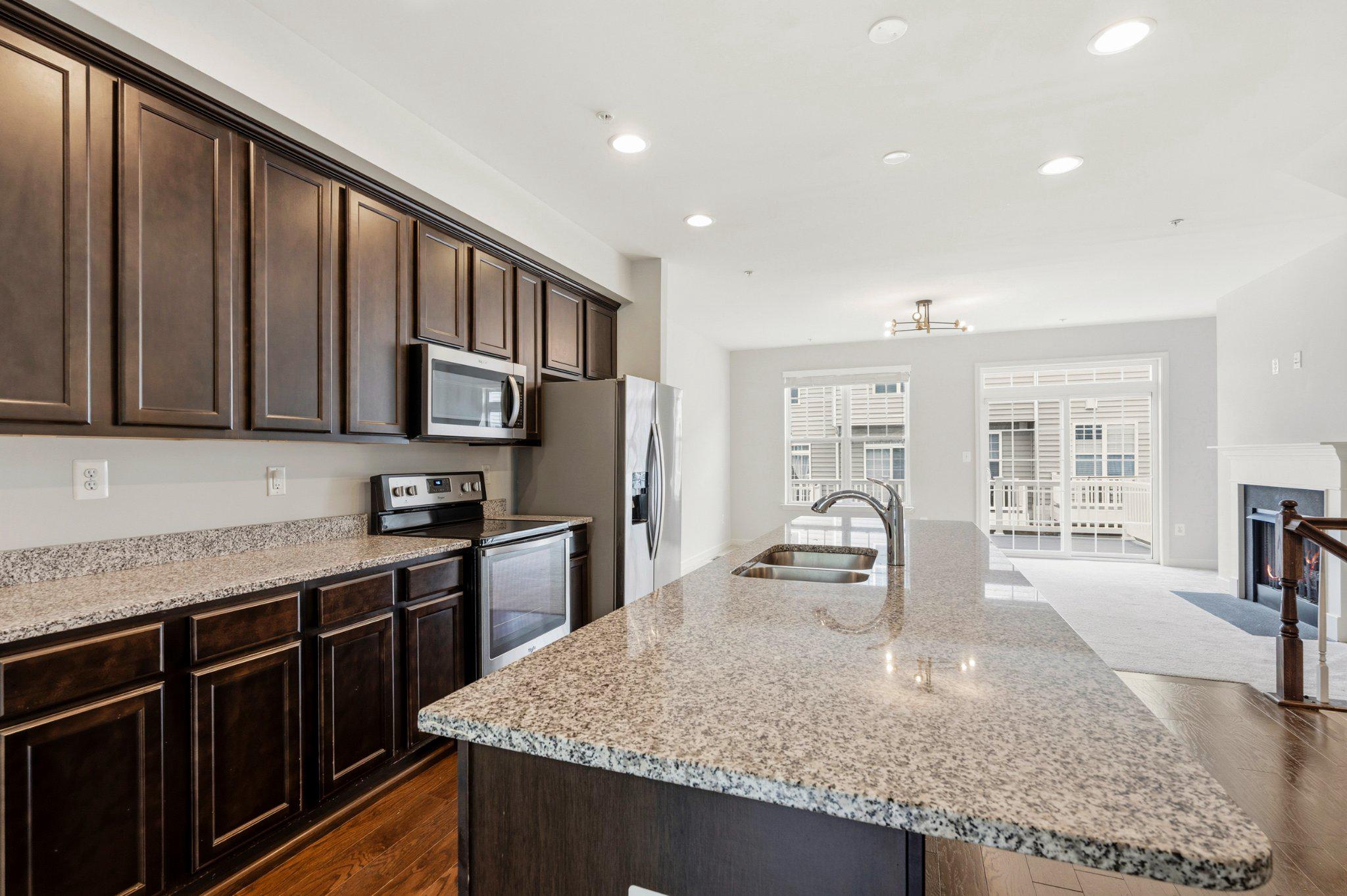 WOOD GLEN - Residential