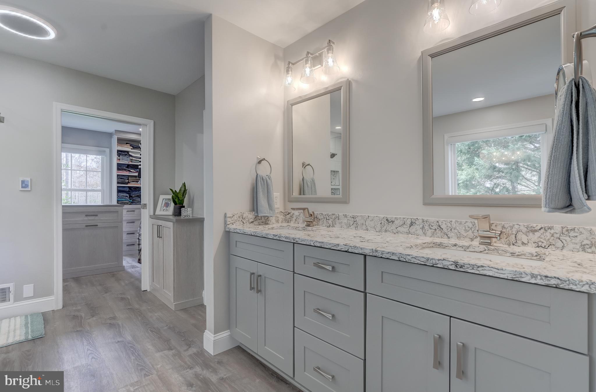 FRESHWATER ESTATES - Residential