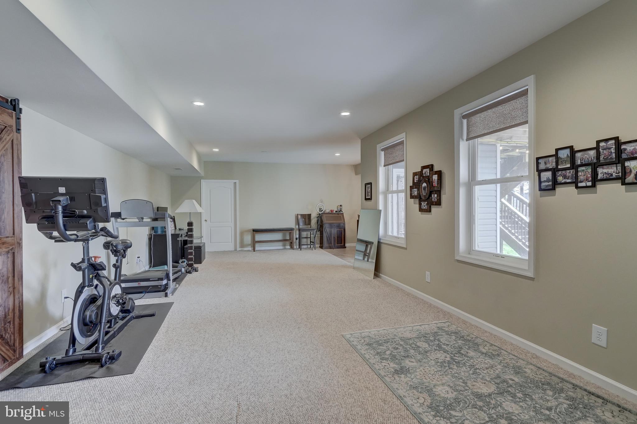 FRESHWATER ESTATES - Residential