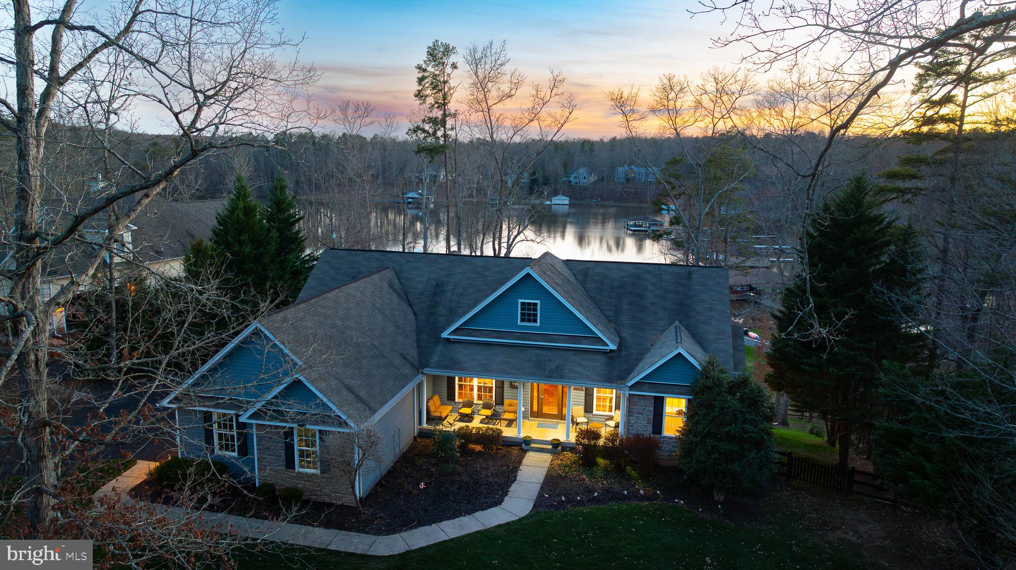 FRESHWATER ESTATES - Residential