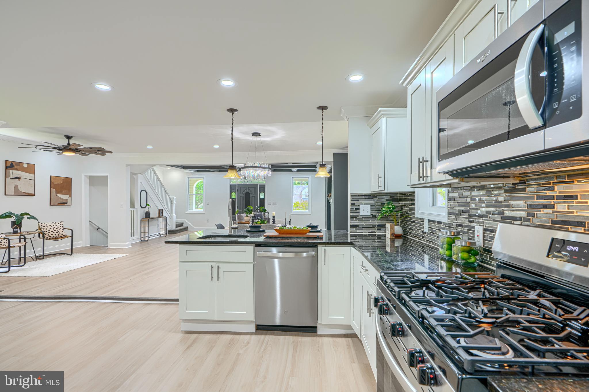 WEST FOREST PARK - Residential