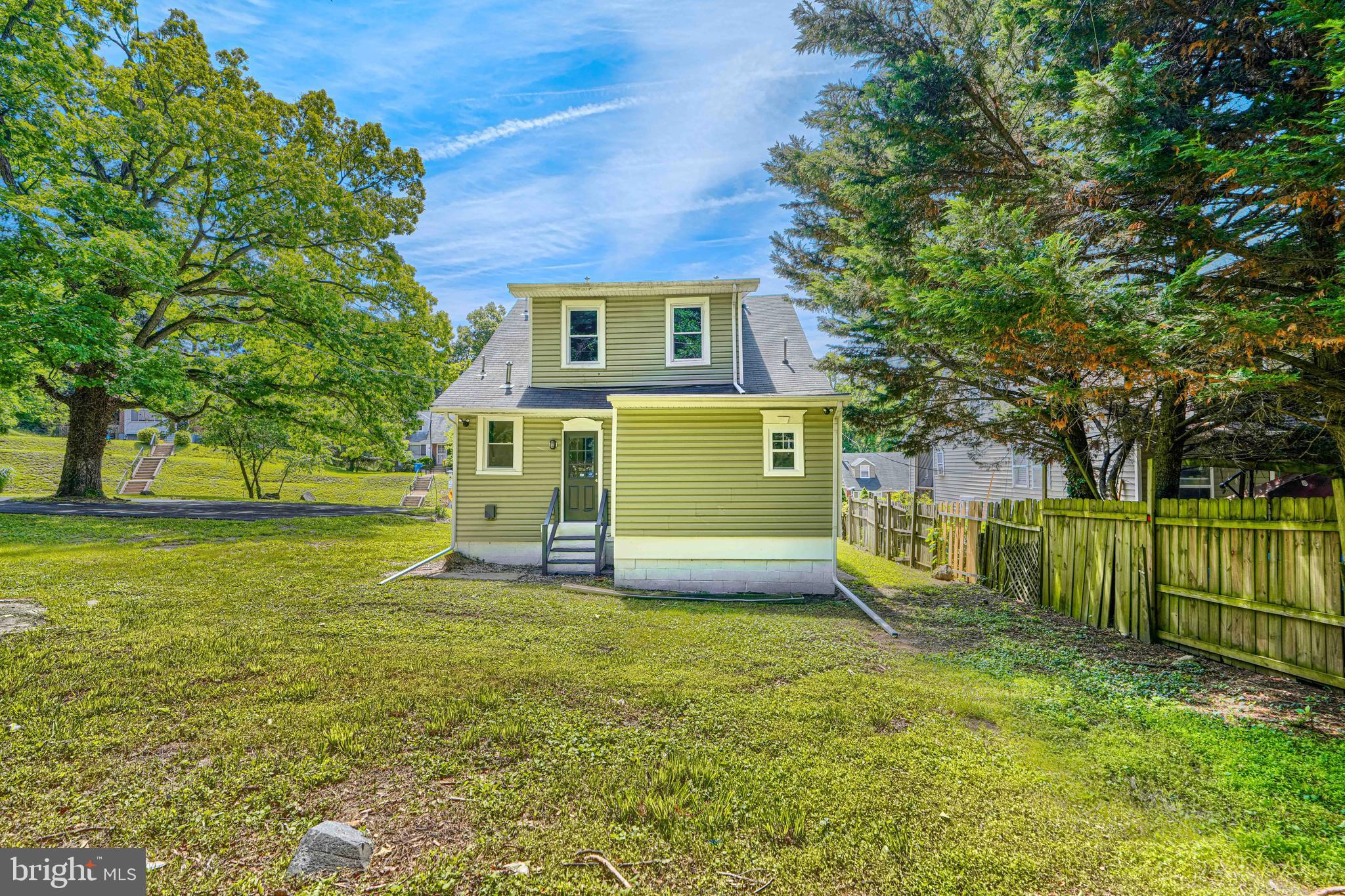 WEST FOREST PARK - Residential