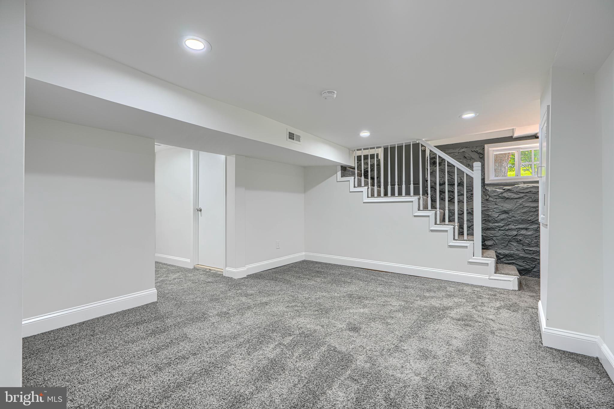 WEST FOREST PARK - Residential