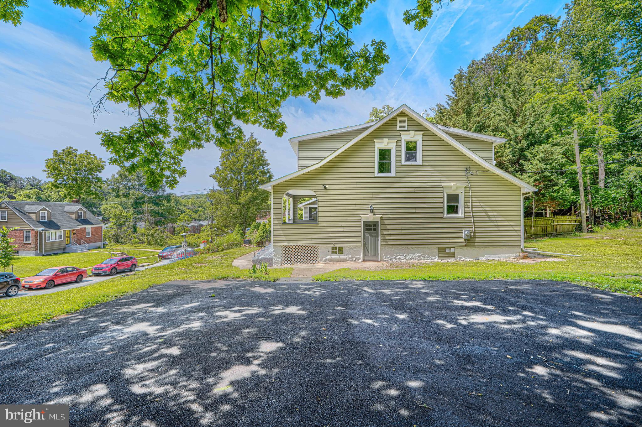 WEST FOREST PARK - Residential
