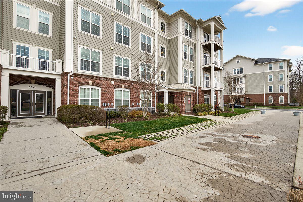 NORBECK CROSSING - Residential