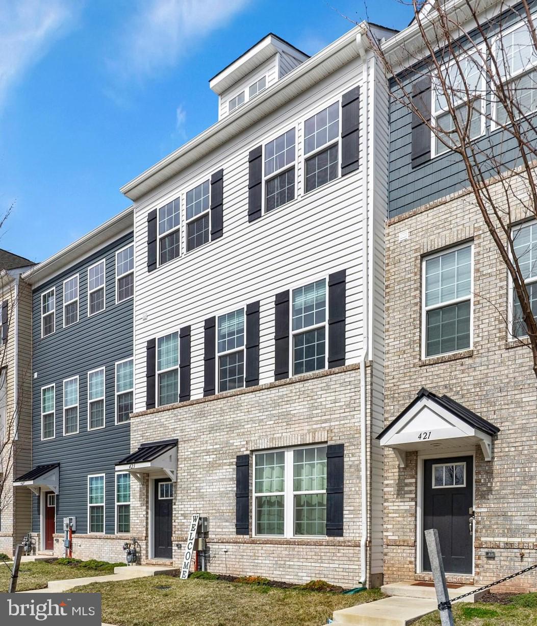 STEELPOINTE - Residential