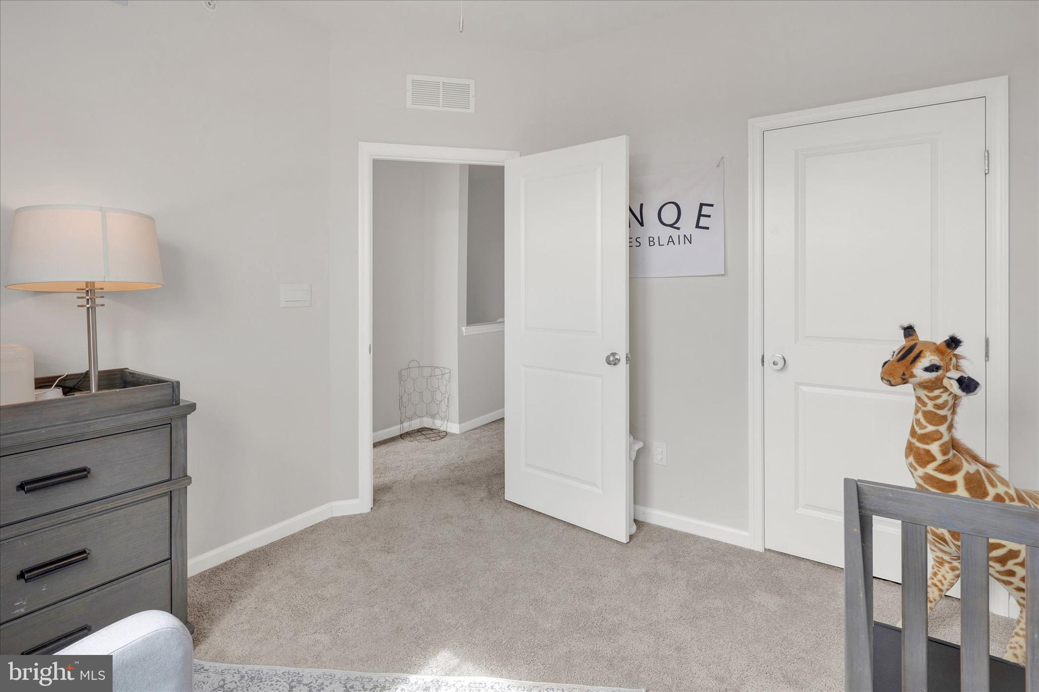 STEELPOINTE - Residential