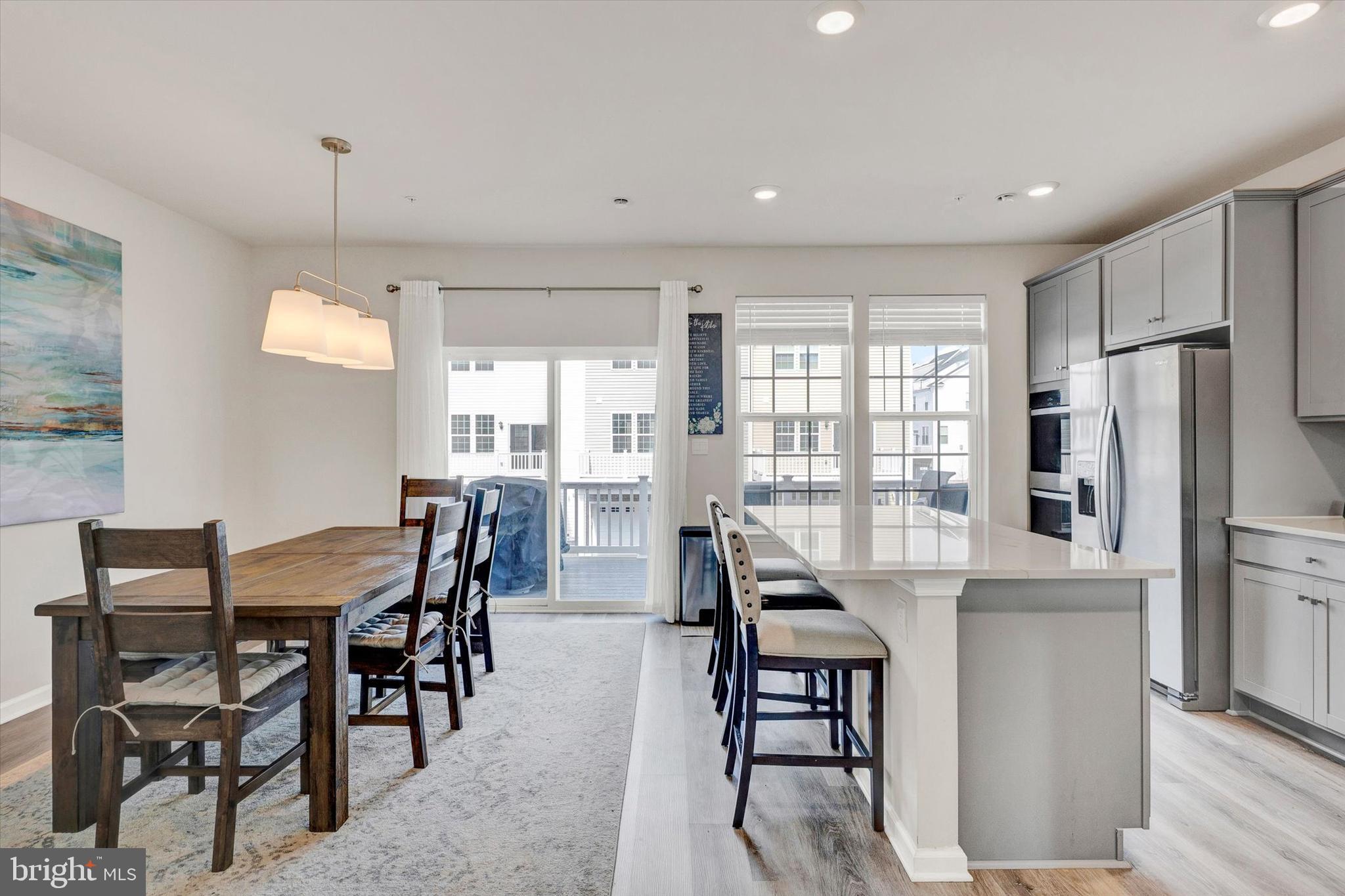 STEELPOINTE - Residential