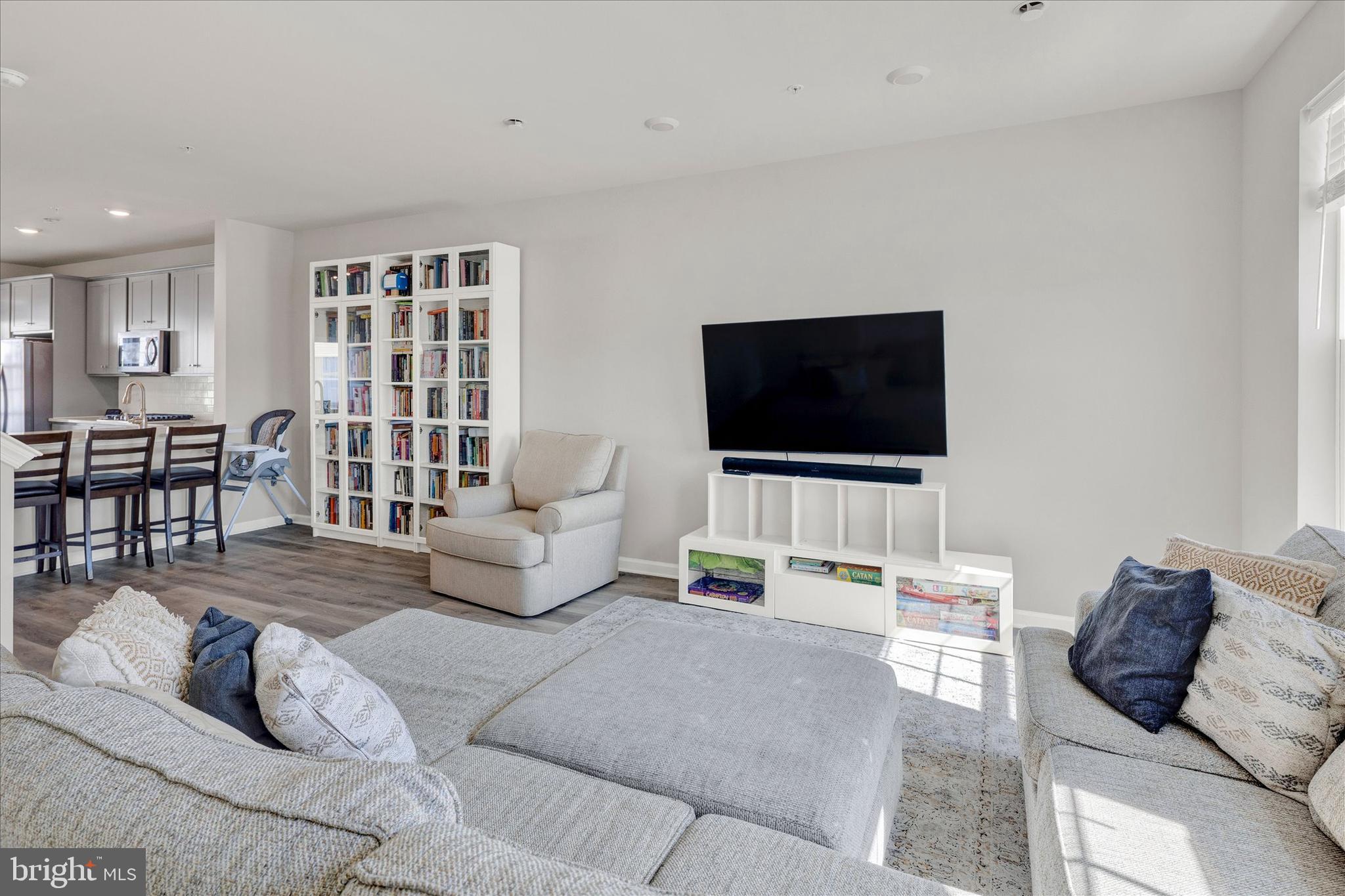 STEELPOINTE - Residential