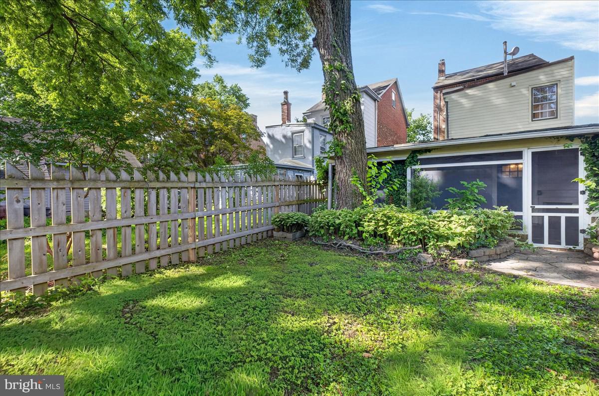 OLD NEW CASTLE - Residential