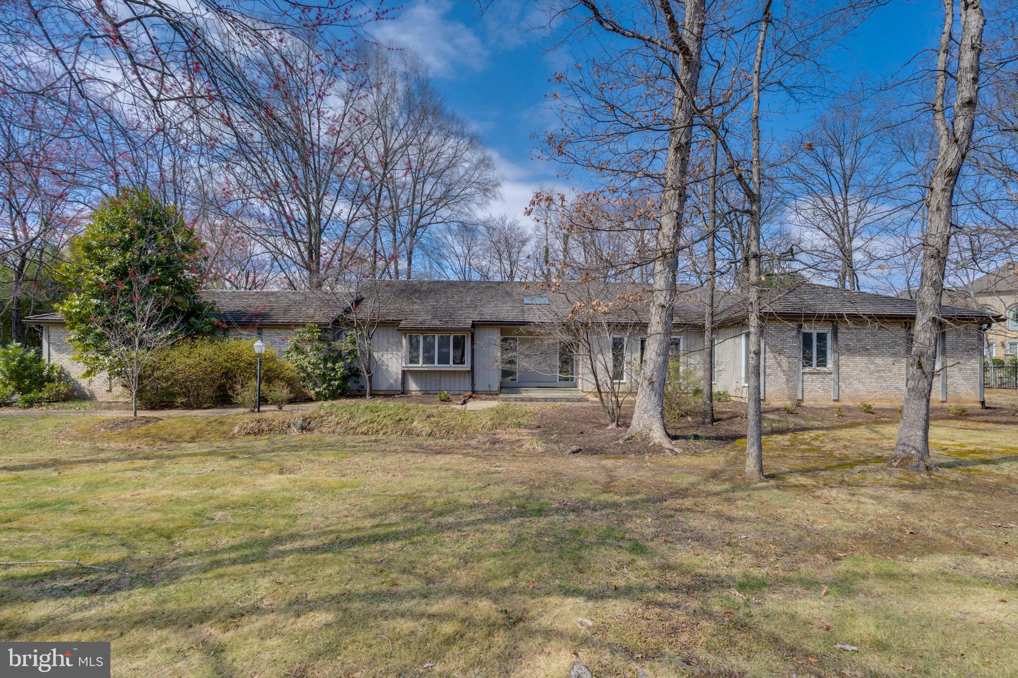 POTOMAC VILLAGE - Residential