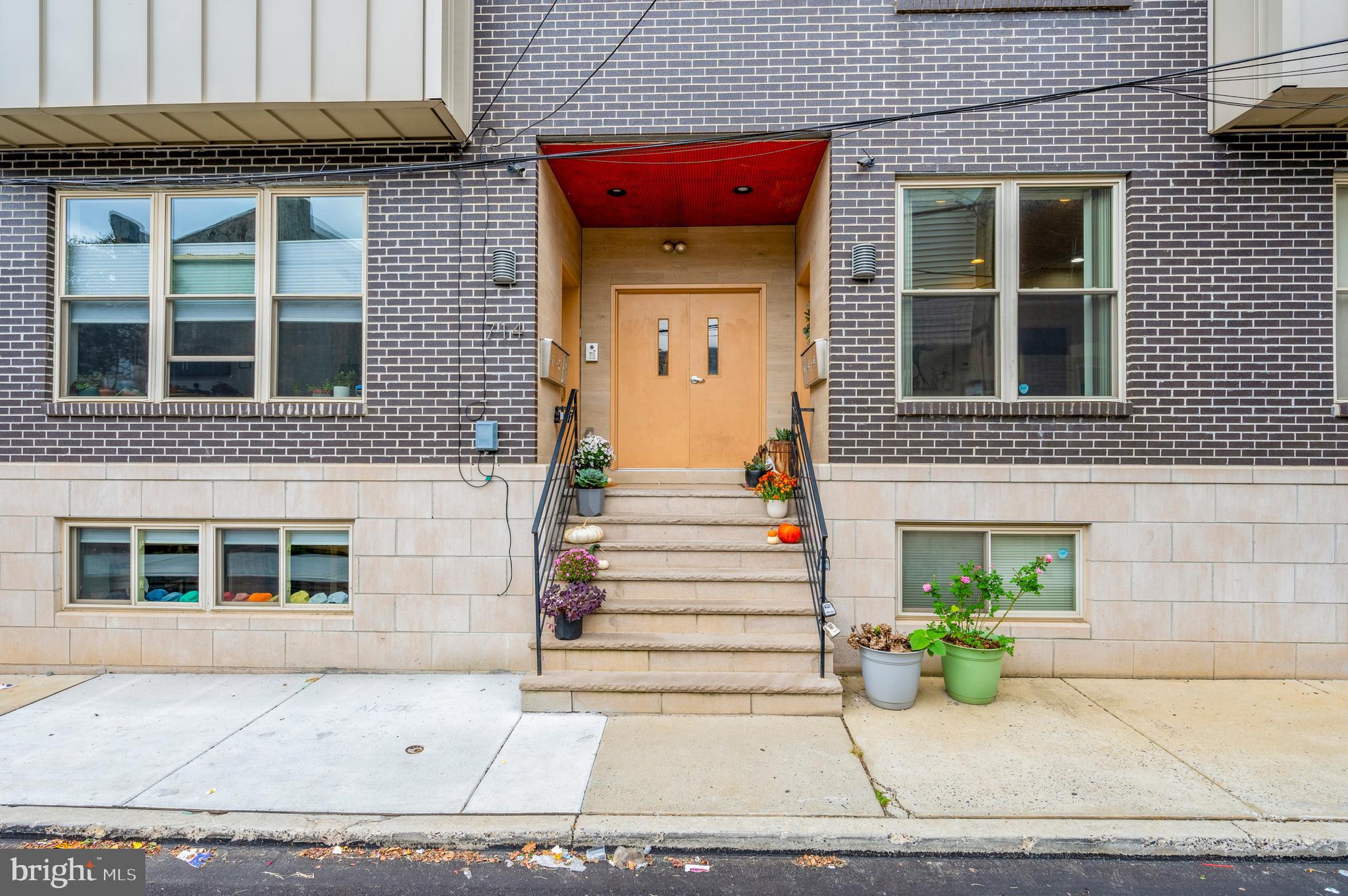 FAIRMOUNT - Residential