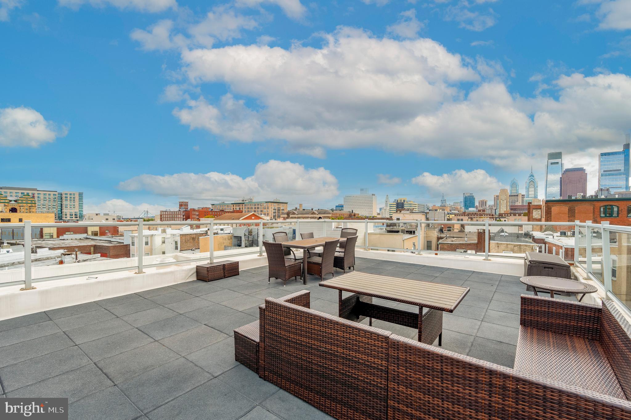 FAIRMOUNT - Residential