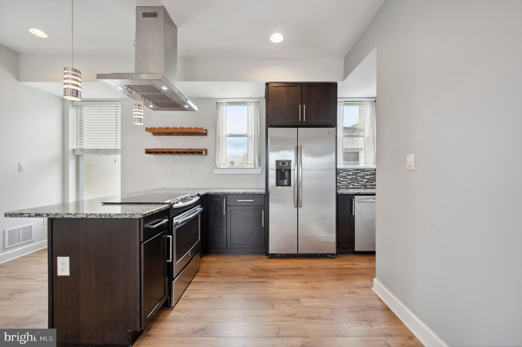 FAIRMOUNT - Residential