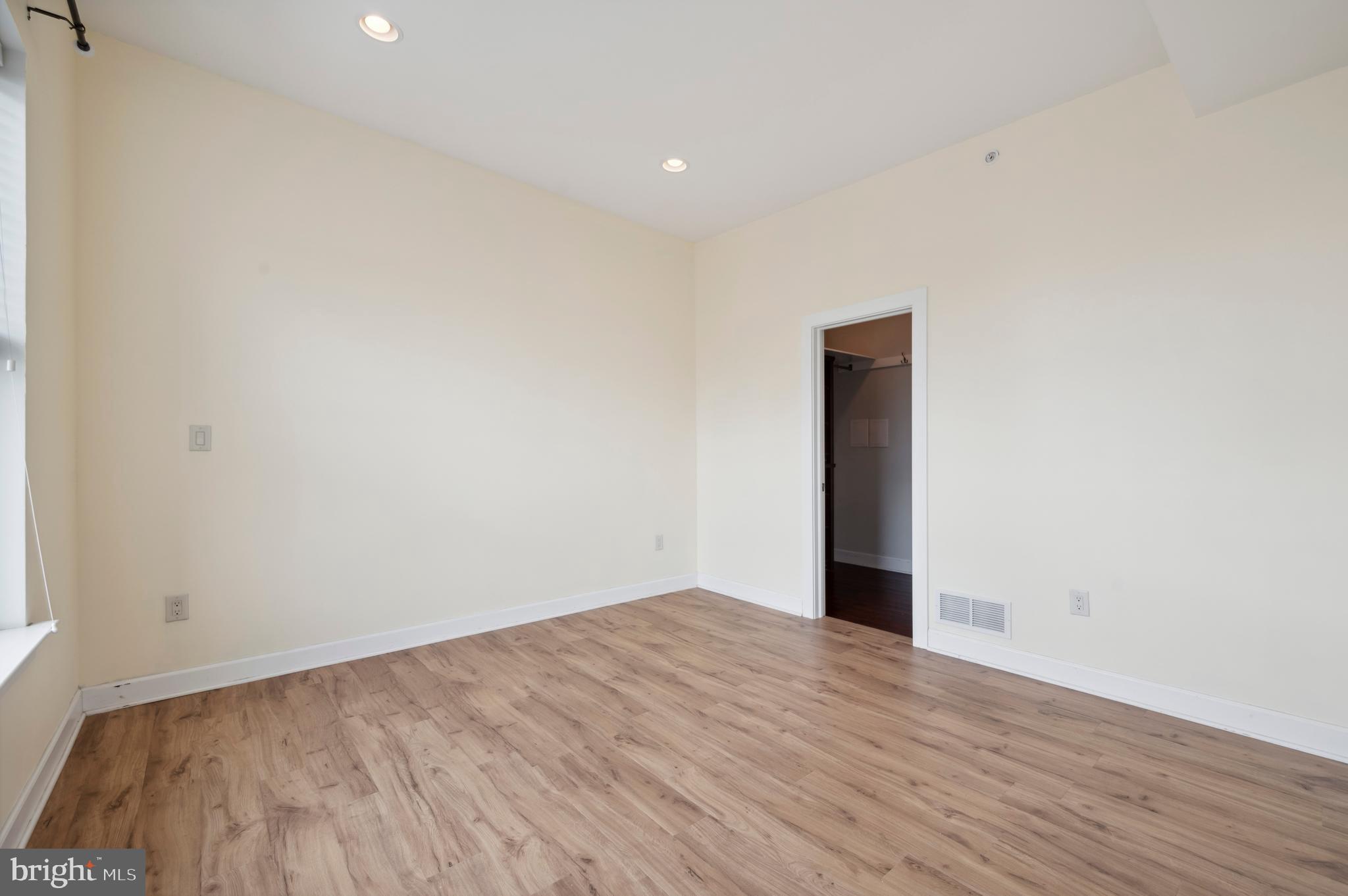 FAIRMOUNT - Residential