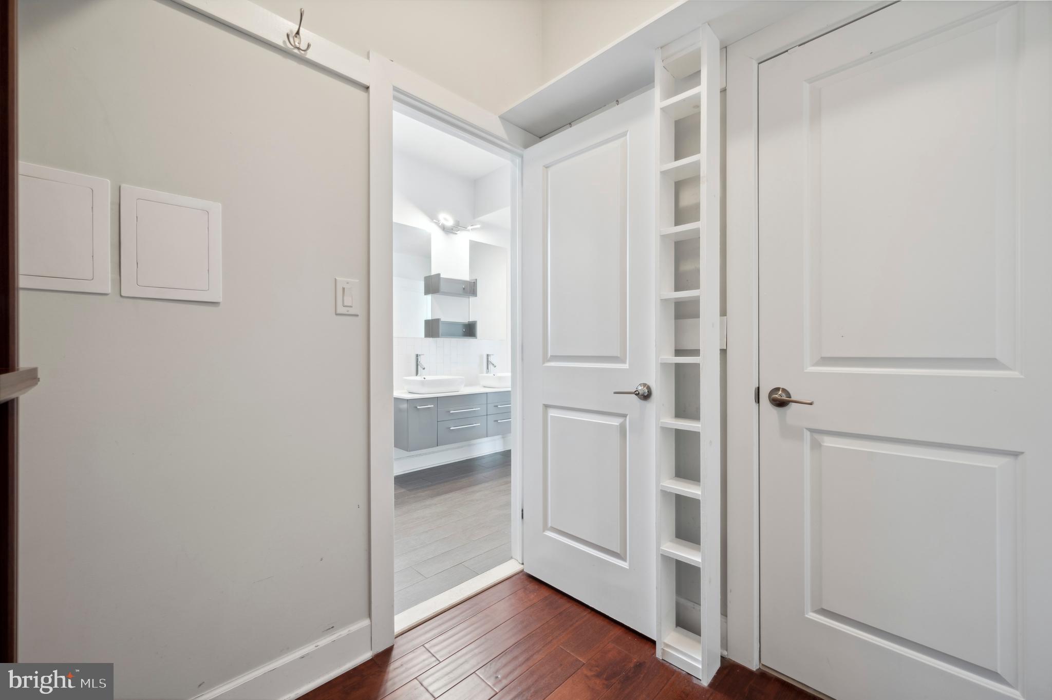 FAIRMOUNT - Residential