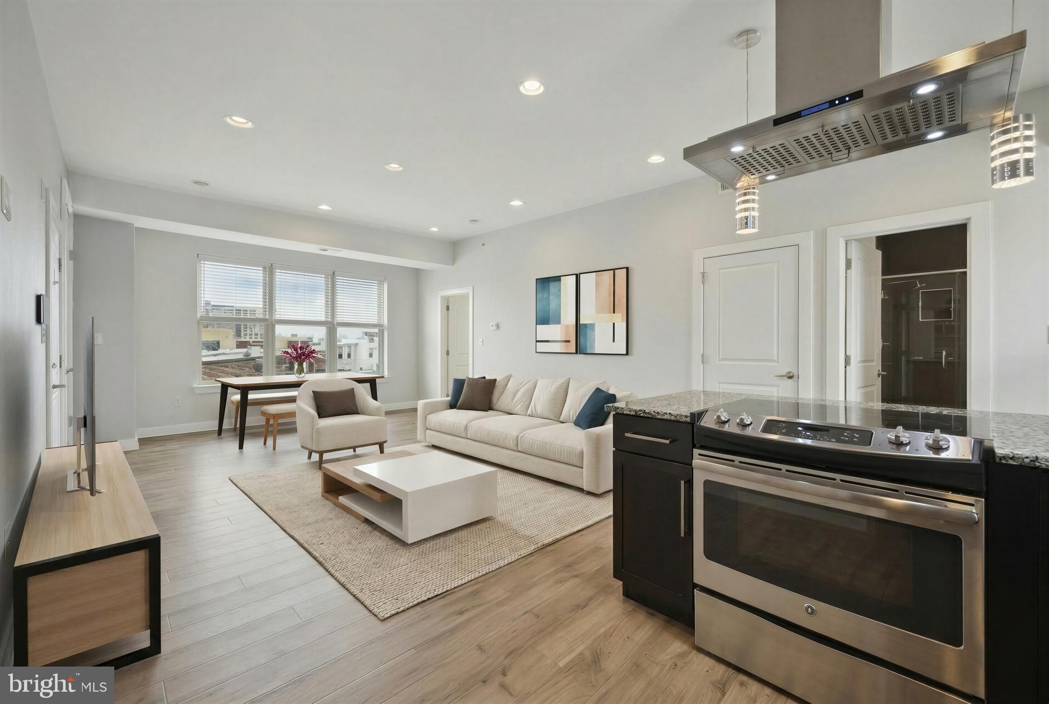 FAIRMOUNT - Residential
