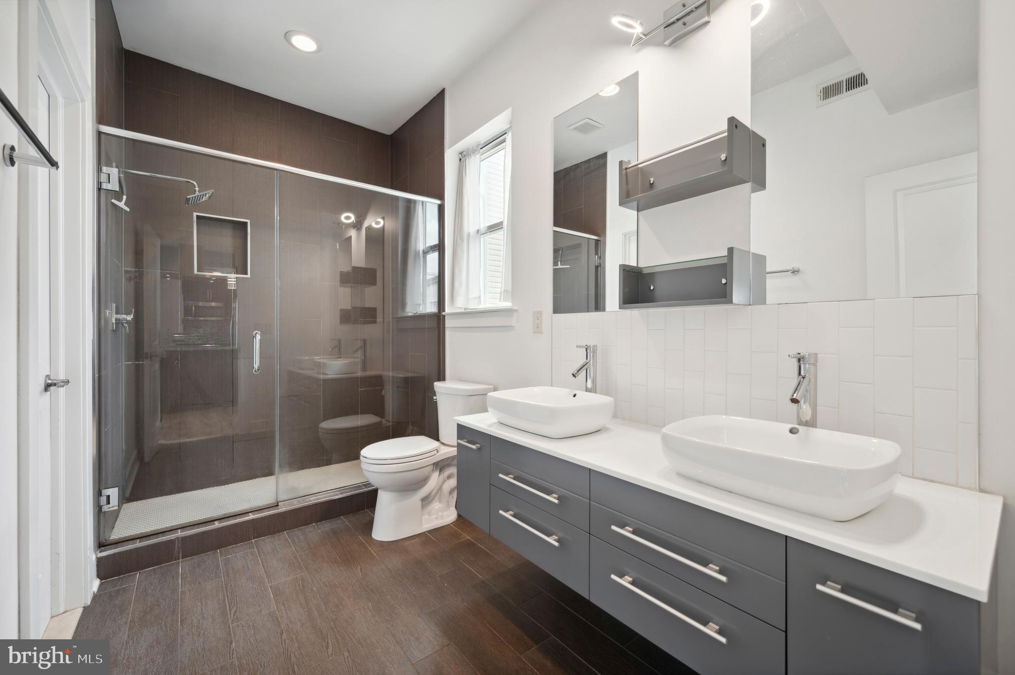 FAIRMOUNT - Residential