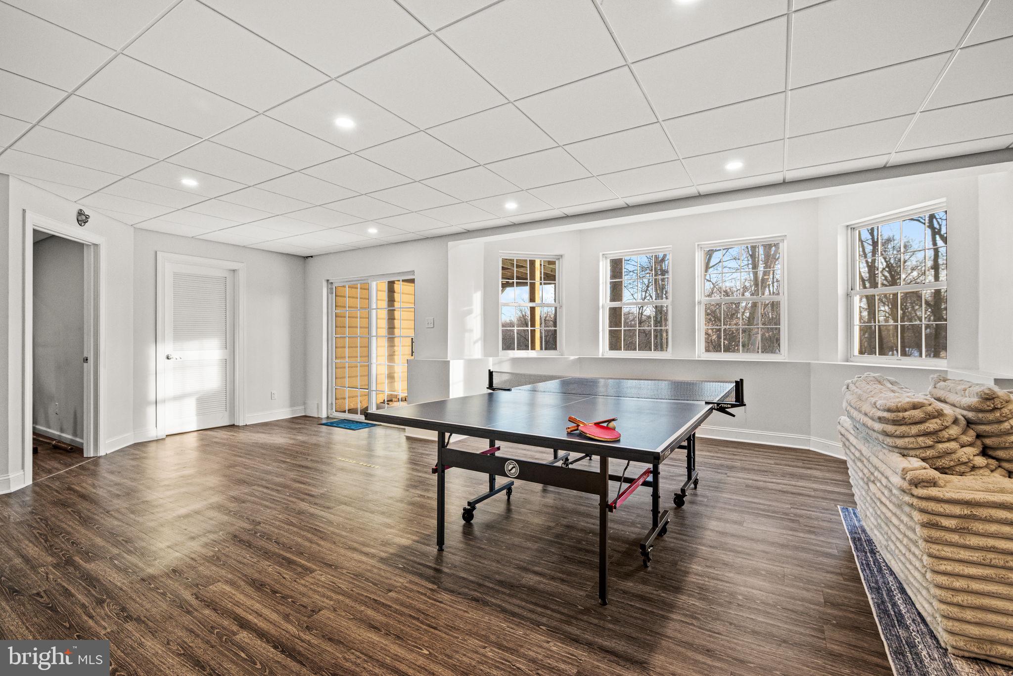 SARUM FARM - Residential