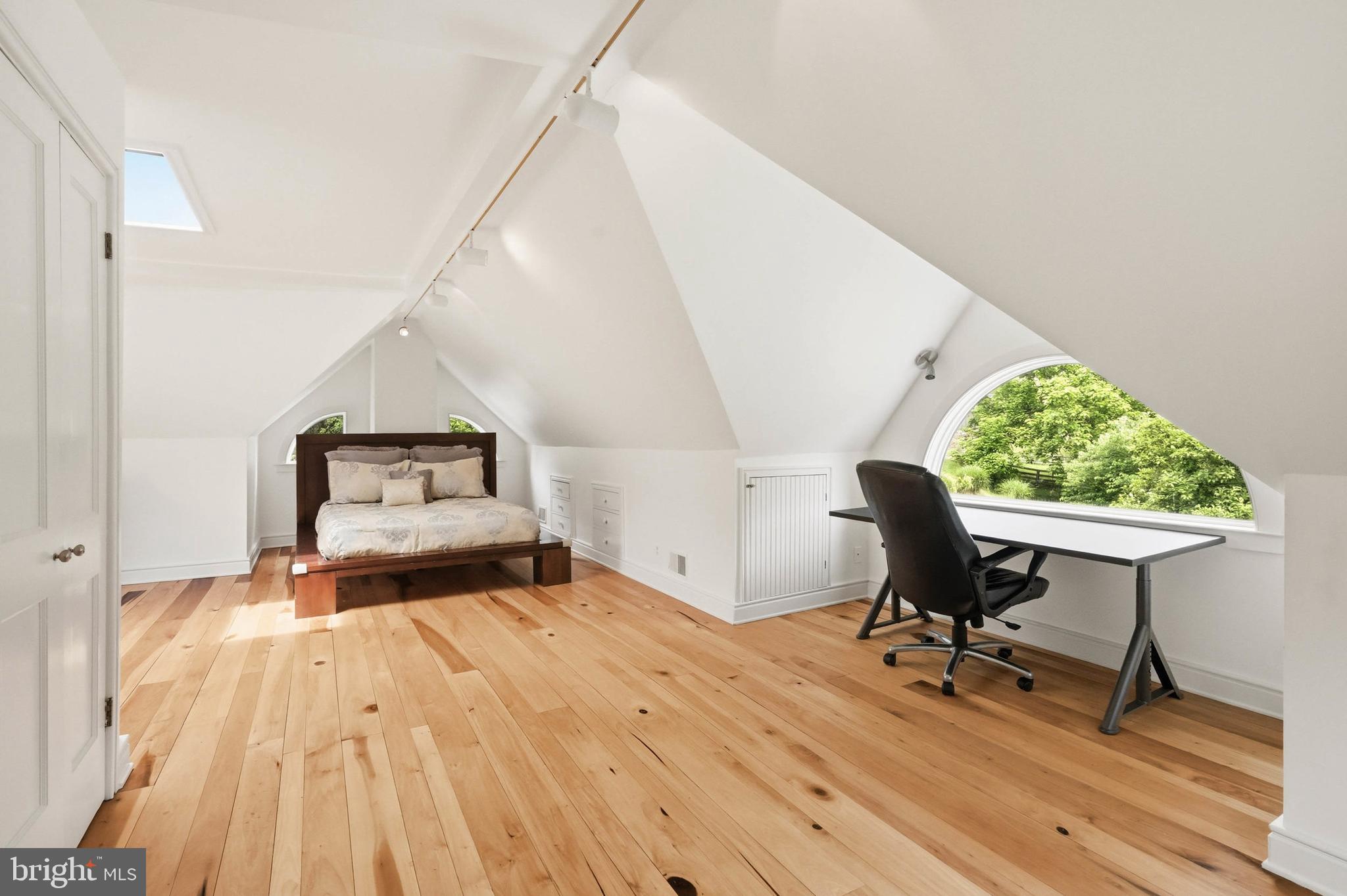 REISTERSTOWN - Residential