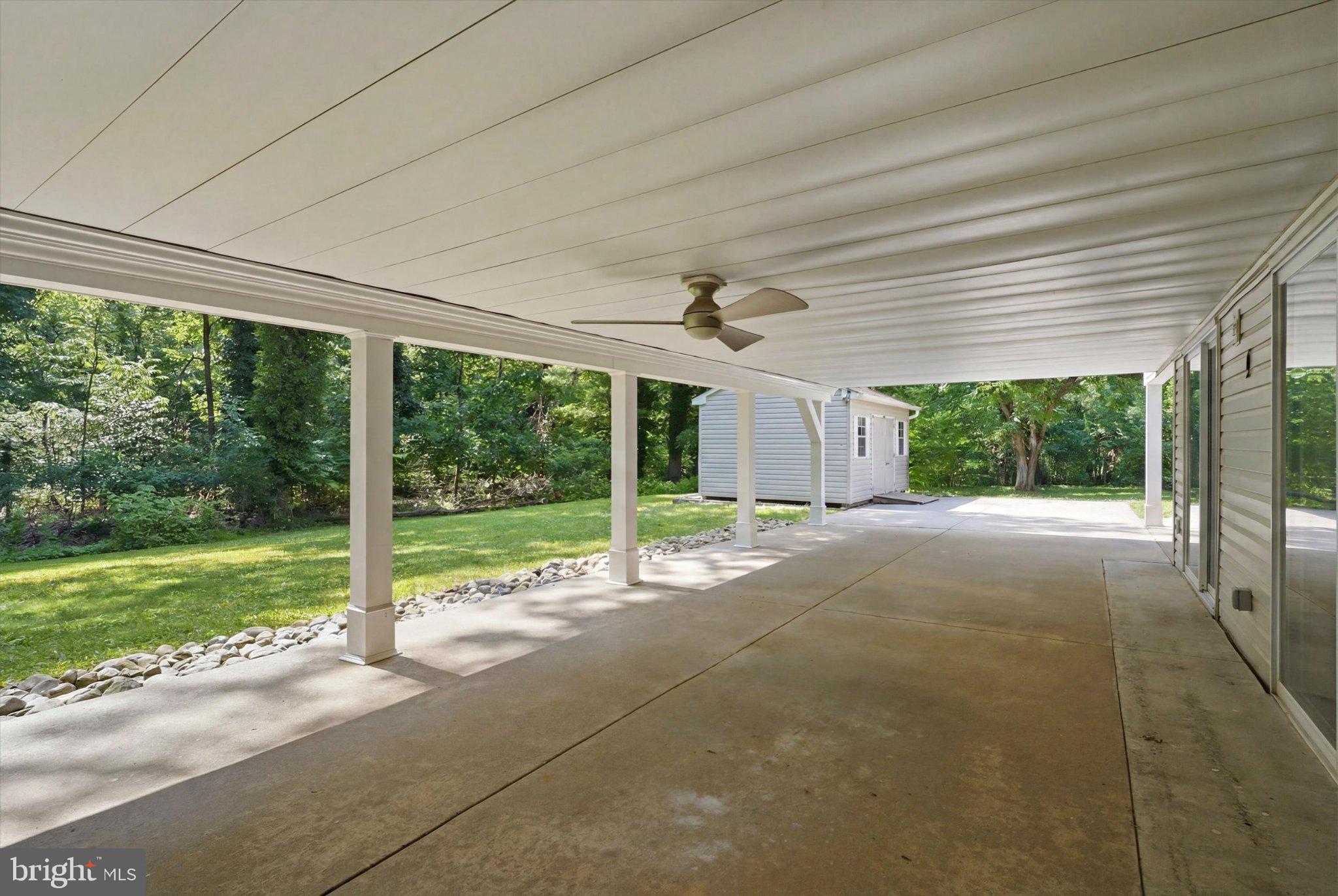 BRENTWOOD MANOR - Residential