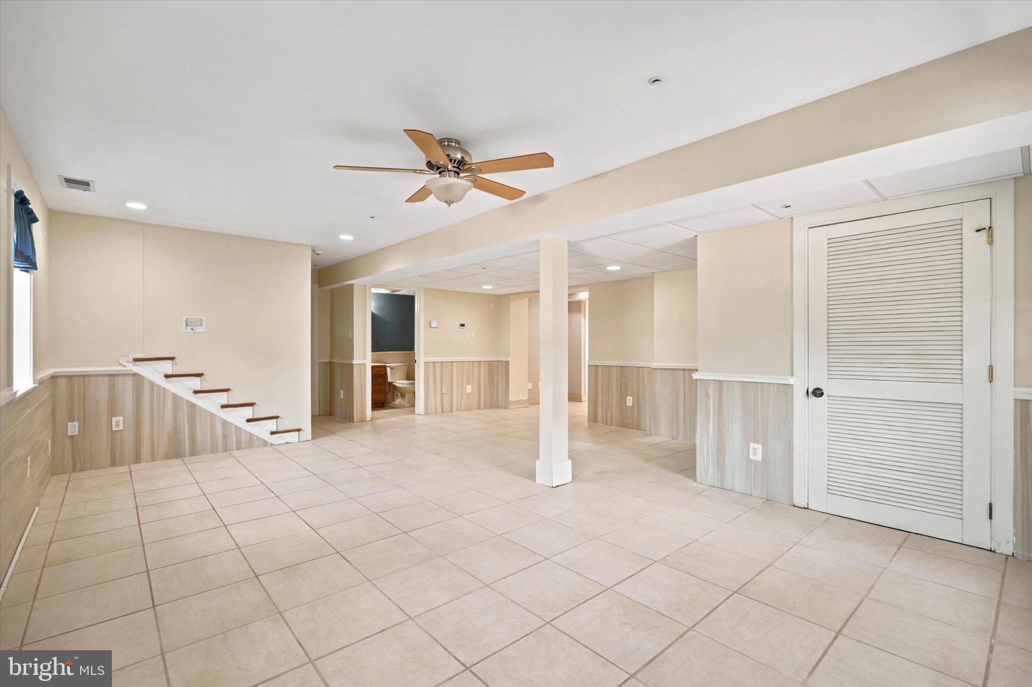 BRENTWOOD MANOR - Residential