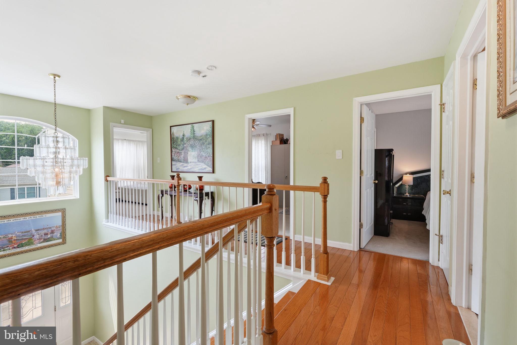 MAPLE SHADE - Residential
