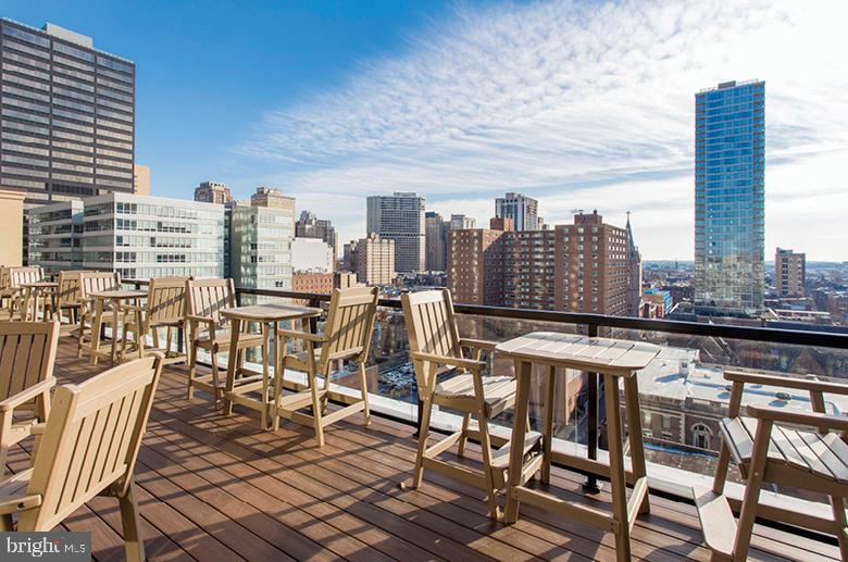 RITTENHOUSE SQUARE - Residential Lease