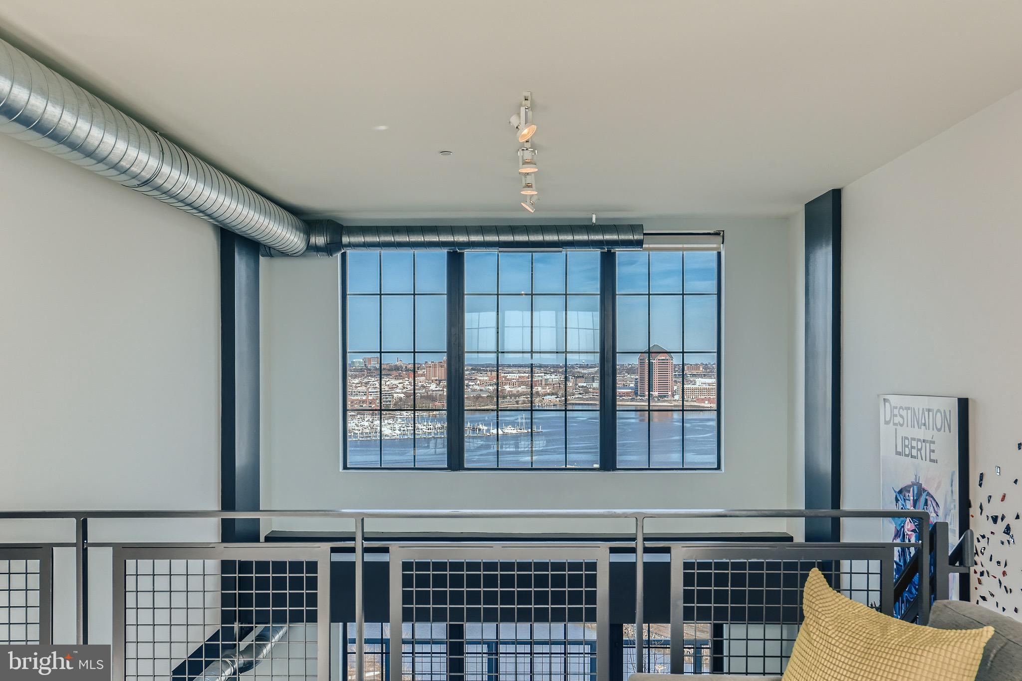 LOCUST POINT - Residential