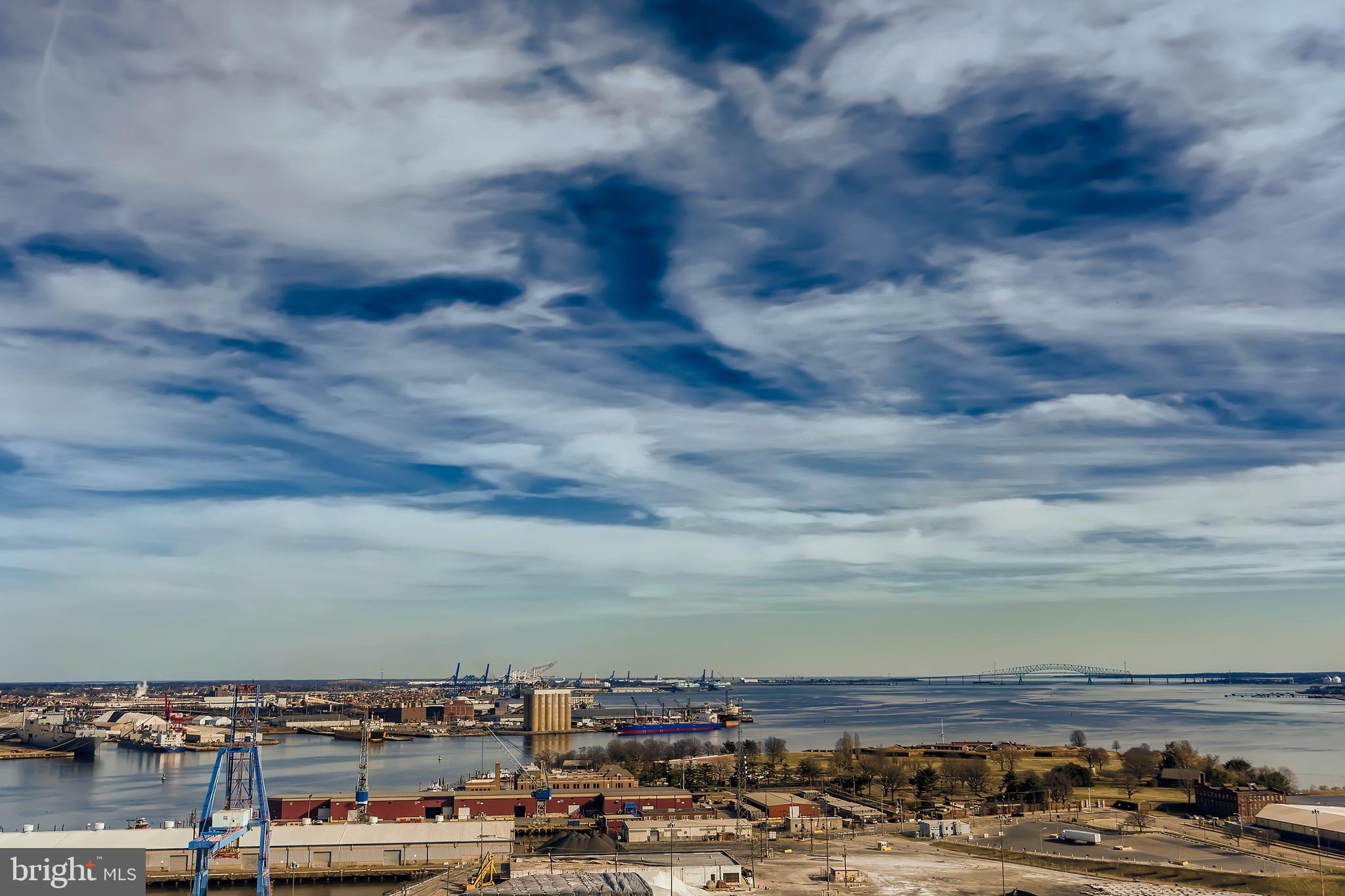LOCUST POINT - Residential