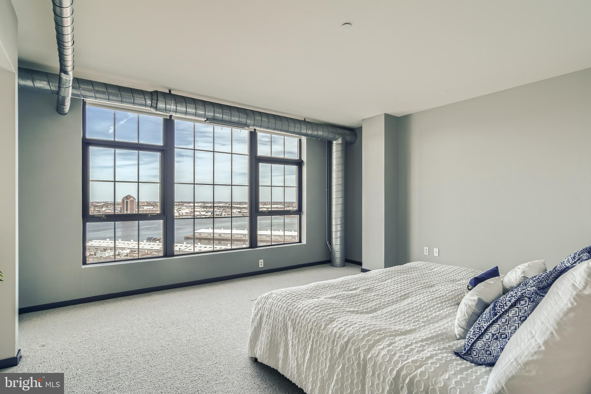 LOCUST POINT - Residential