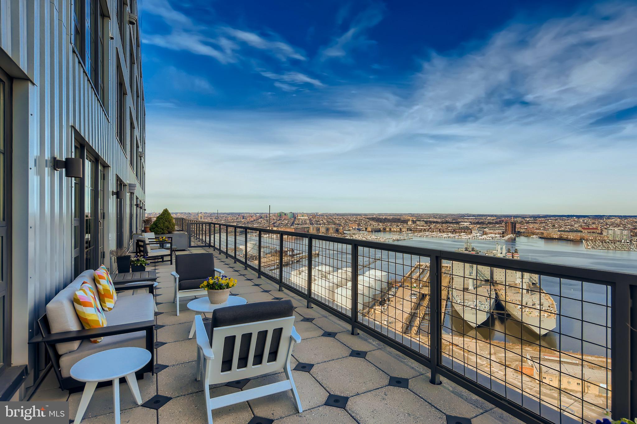 LOCUST POINT - Residential