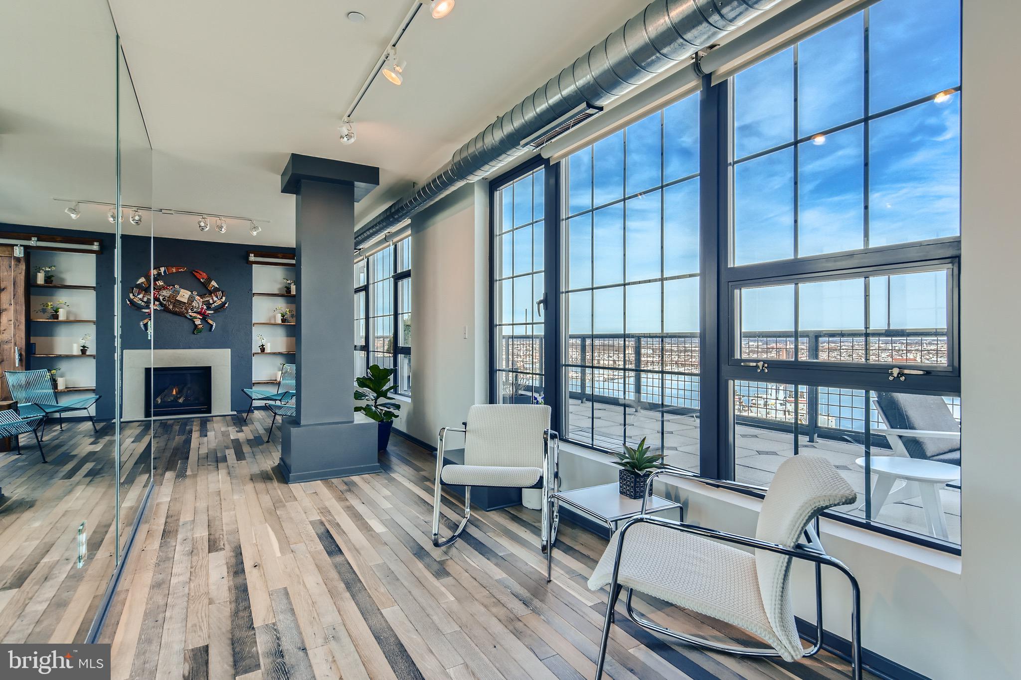 LOCUST POINT - Residential