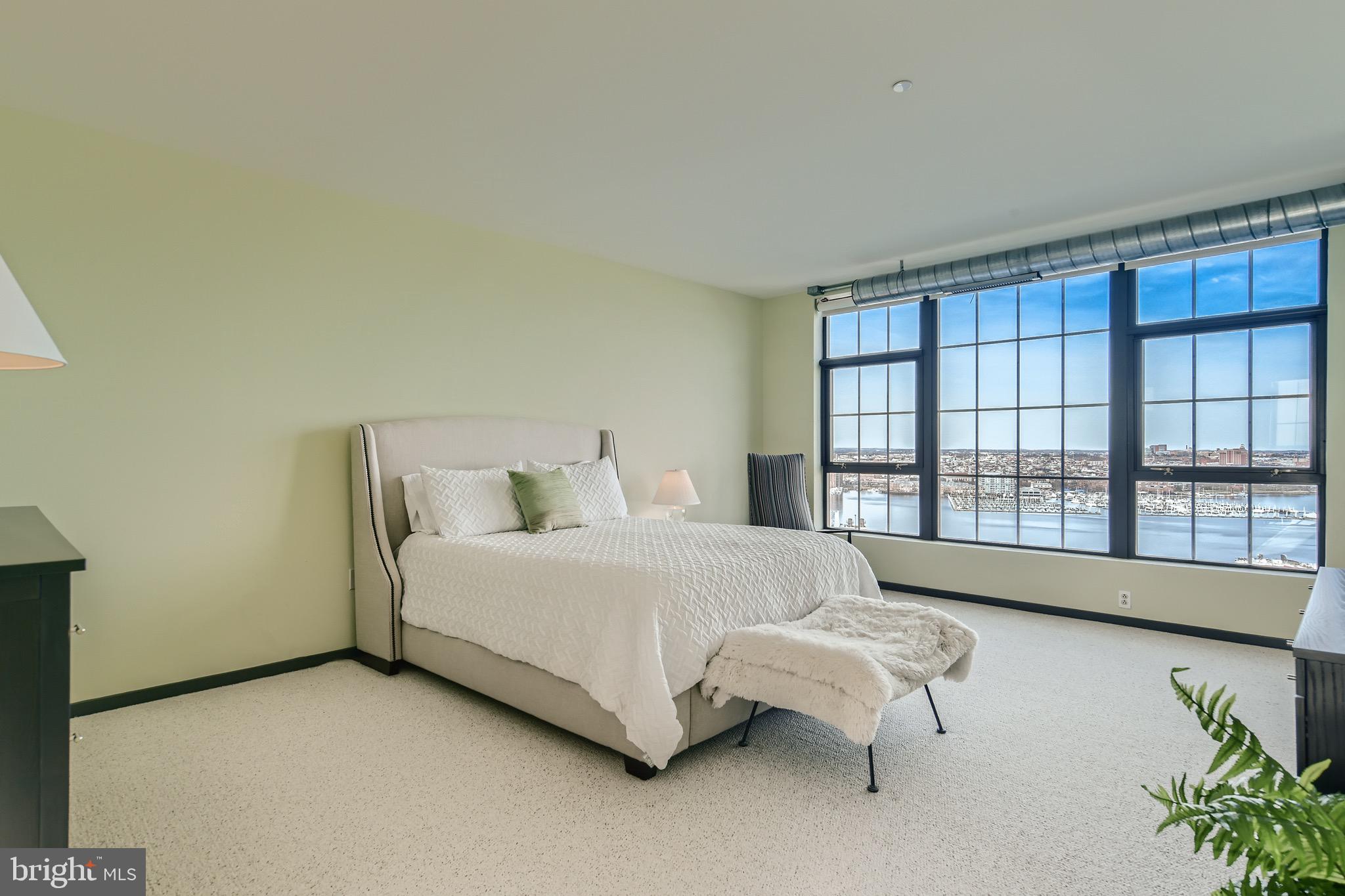 LOCUST POINT - Residential