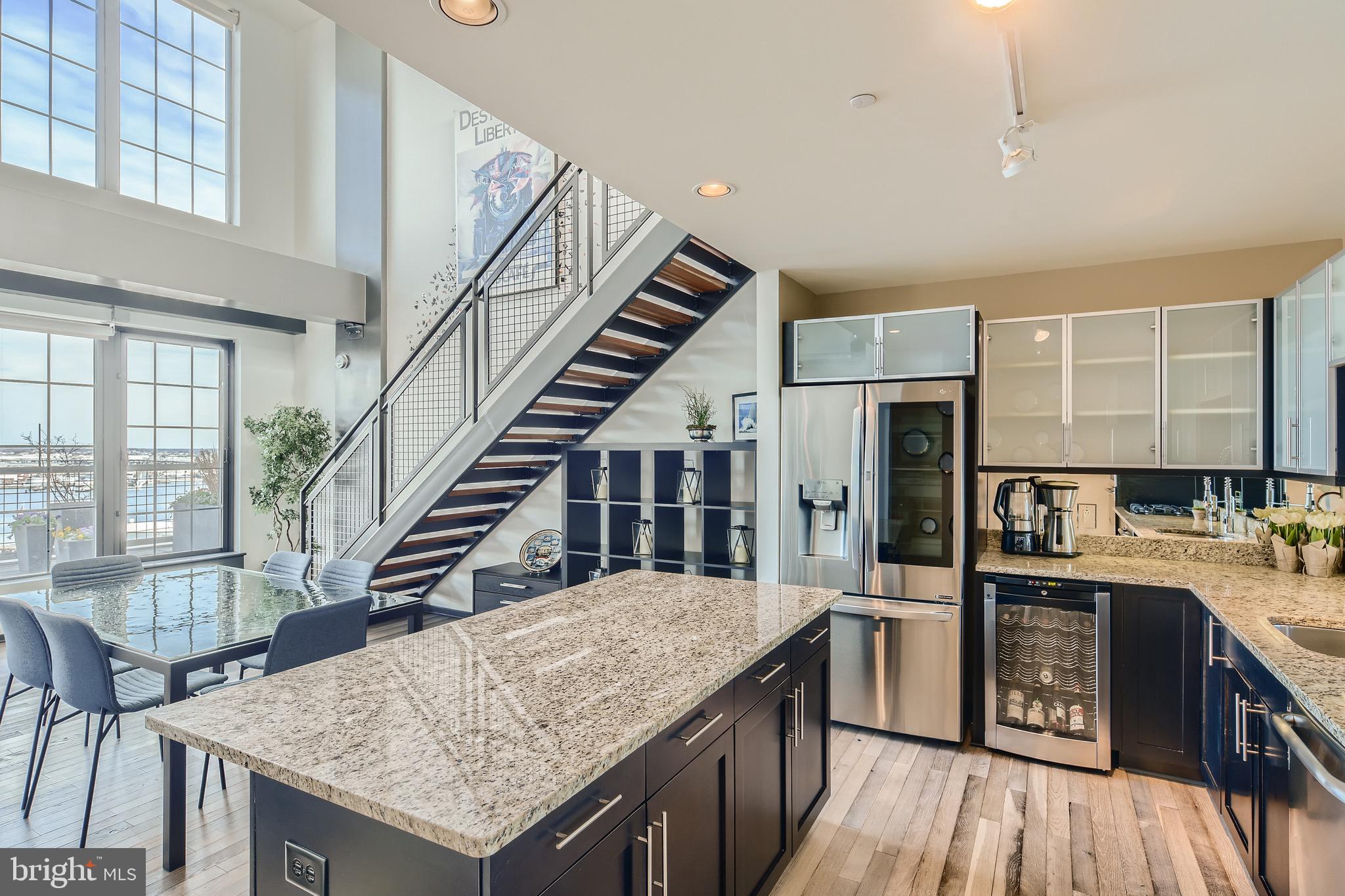 LOCUST POINT - Residential