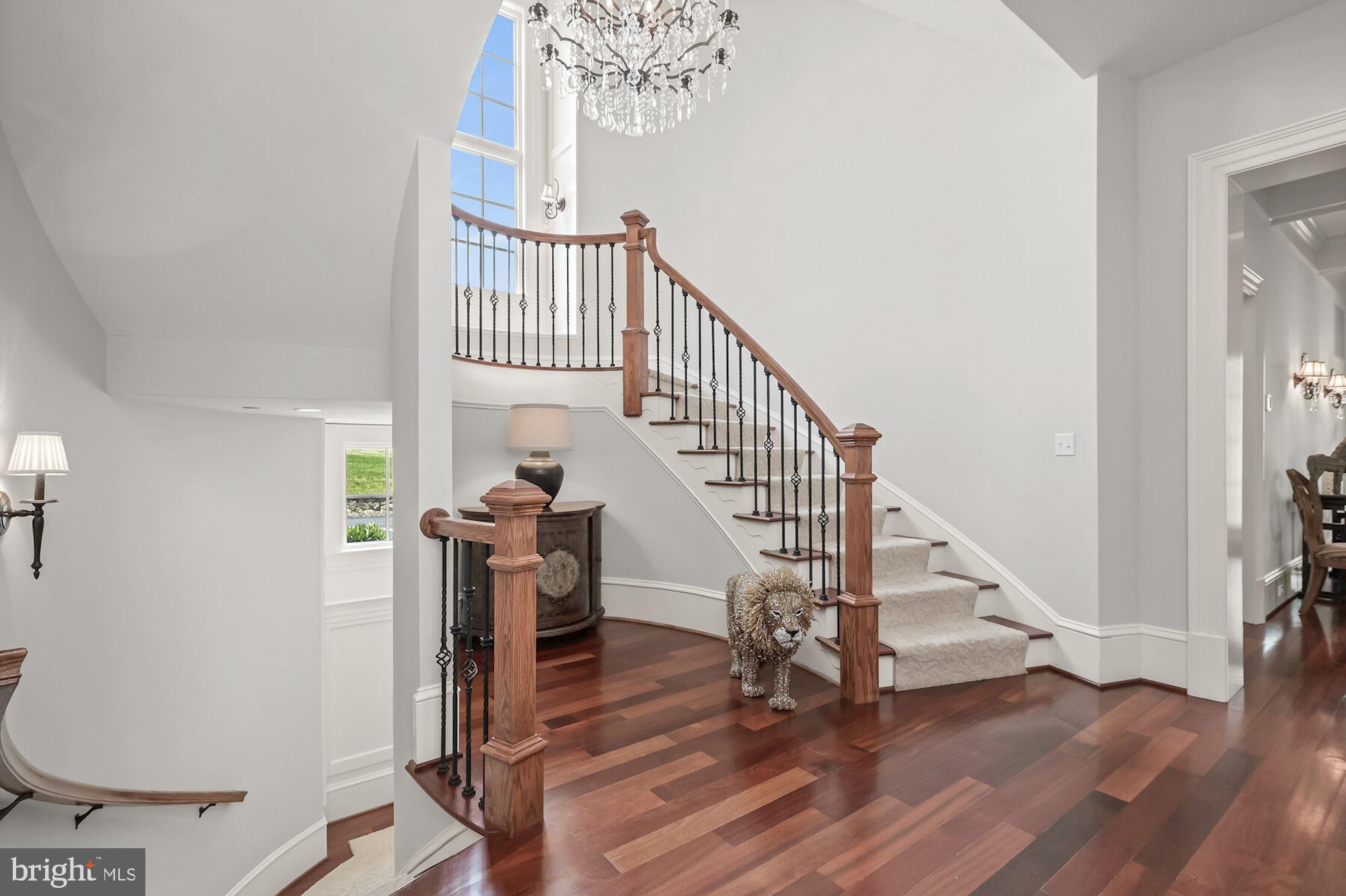 MERRY GO ROUND FARM - Residential
