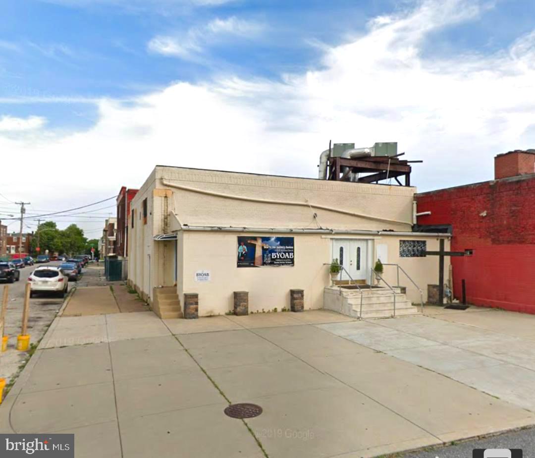 OXFORD CIRCLE - Commercial Lease