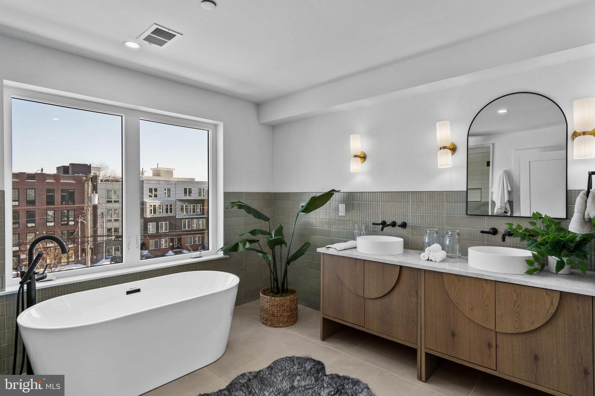 PHILADELPHIA - Residential