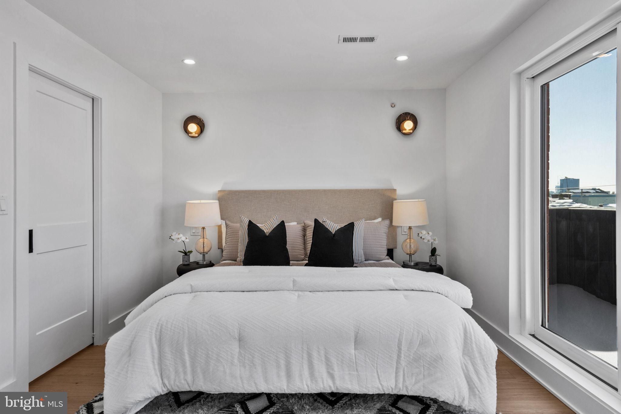 PHILADELPHIA - Residential