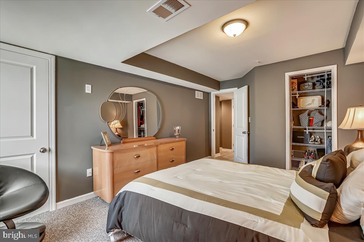 WOODSTOCK - Residential