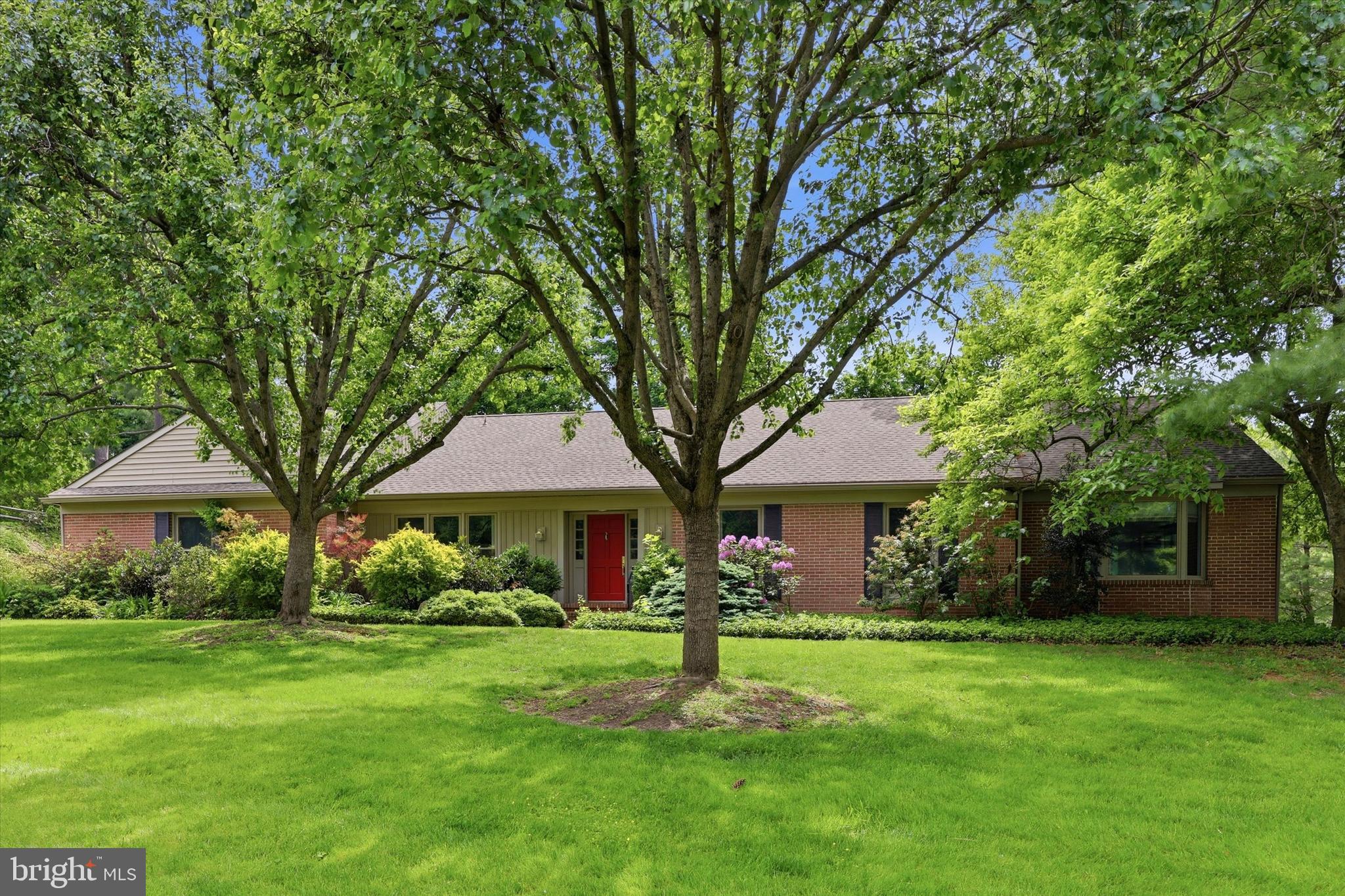 HUNTINGDON VALLEY - Residential