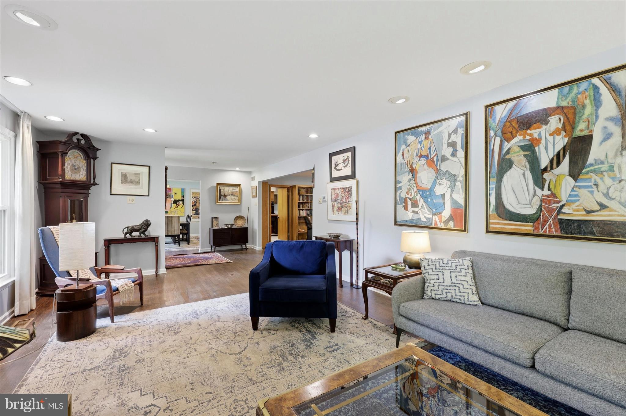 HUNTINGDON VALLEY - Residential