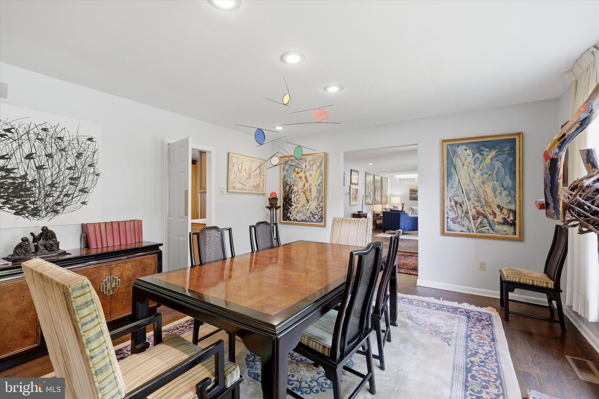 HUNTINGDON VALLEY - Residential