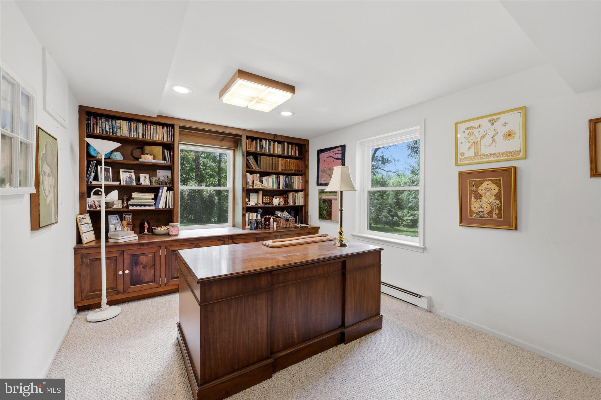 HUNTINGDON VALLEY - Residential