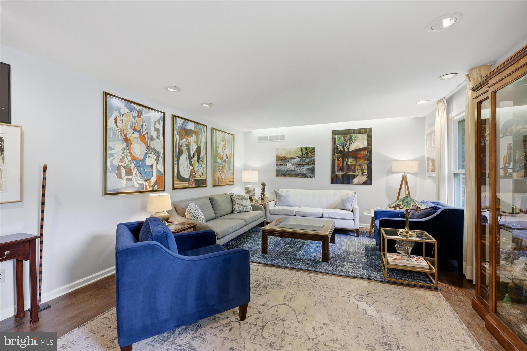 HUNTINGDON VALLEY - Residential