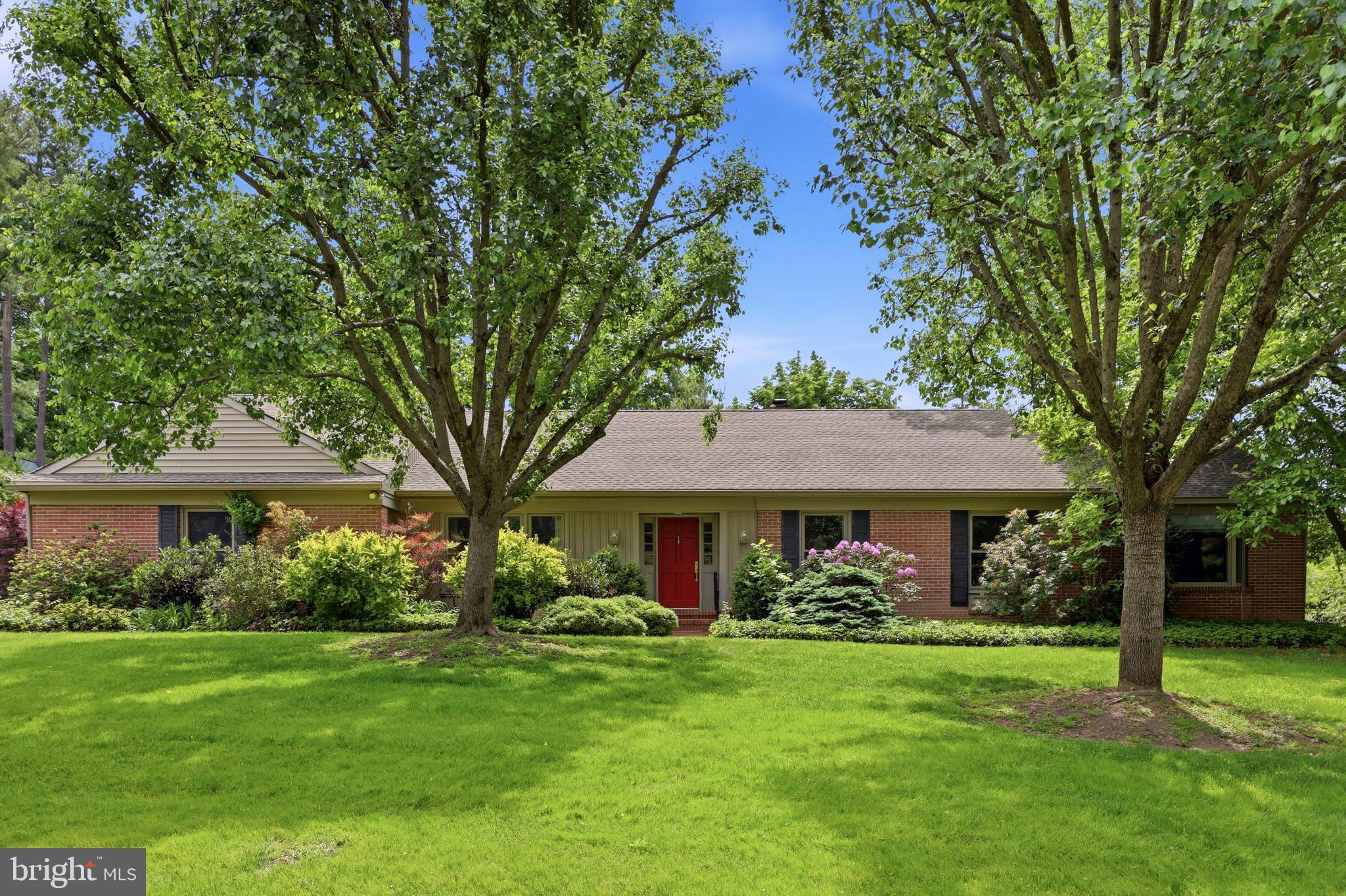 HUNTINGDON VALLEY - Residential