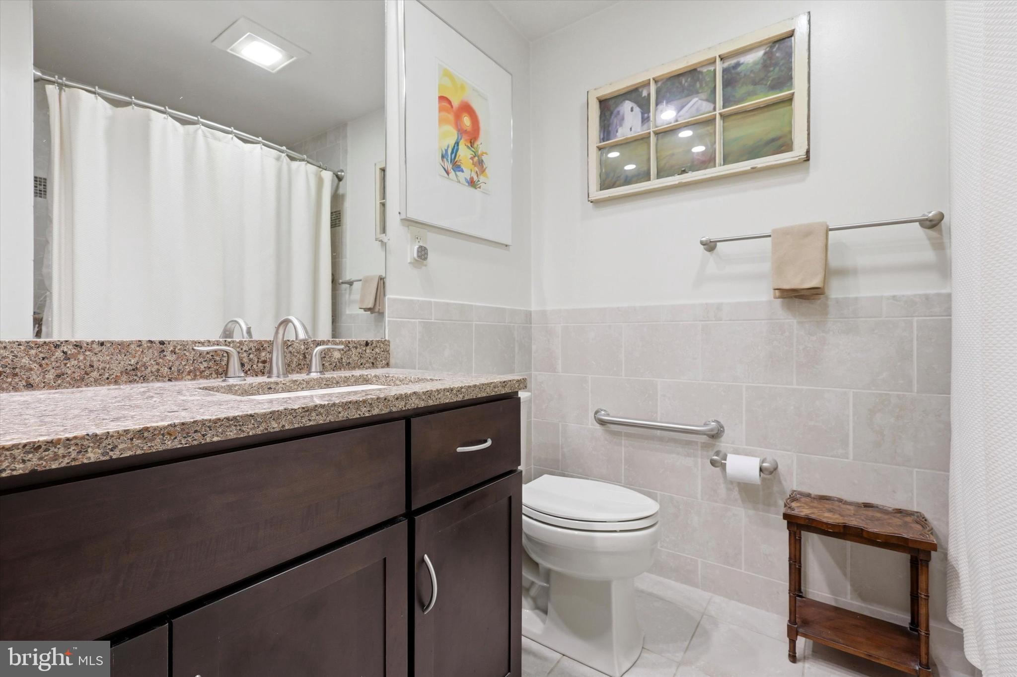 HUNTINGDON VALLEY - Residential