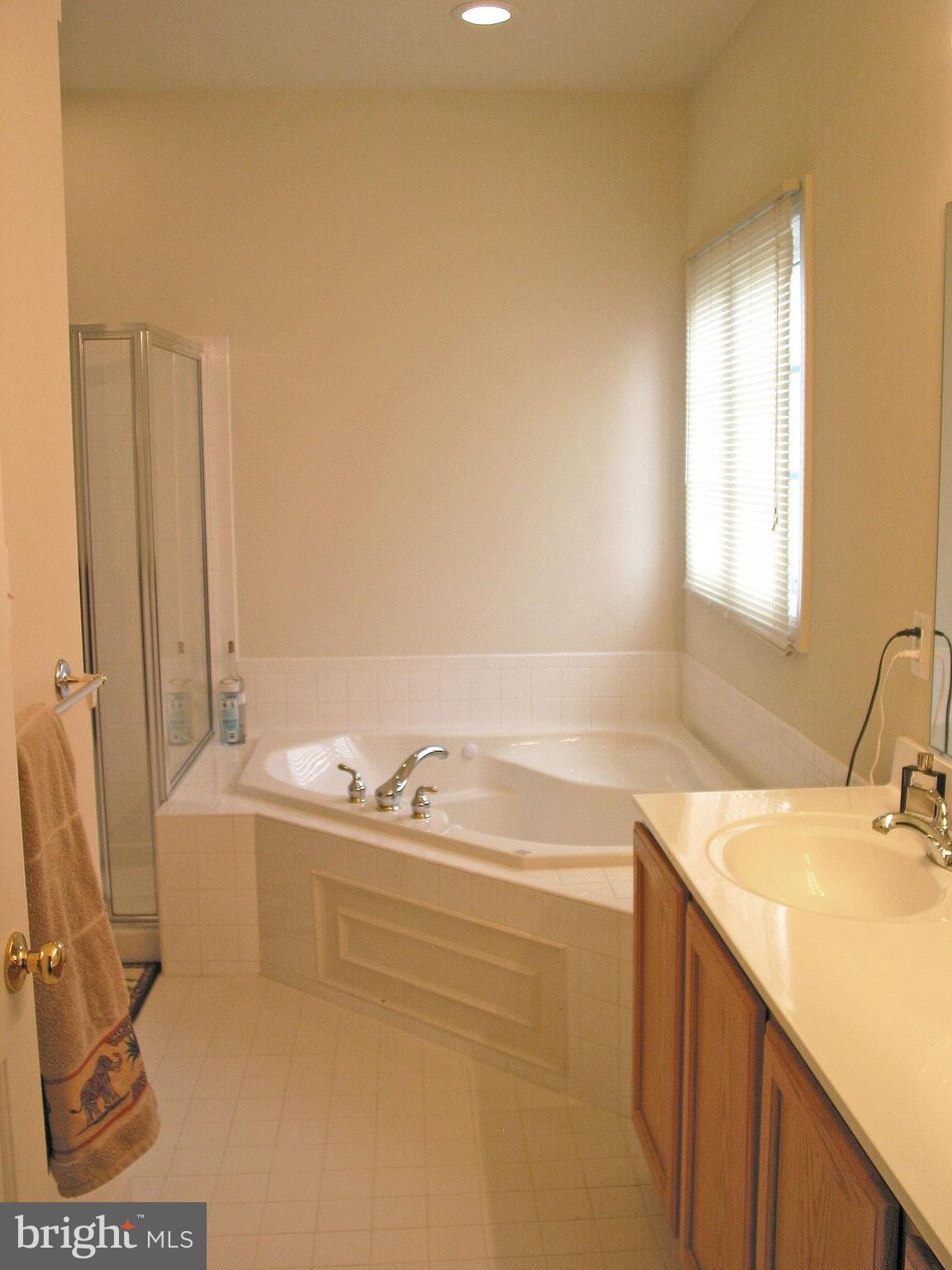 GREENWAY VILLAGE - Residential Lease