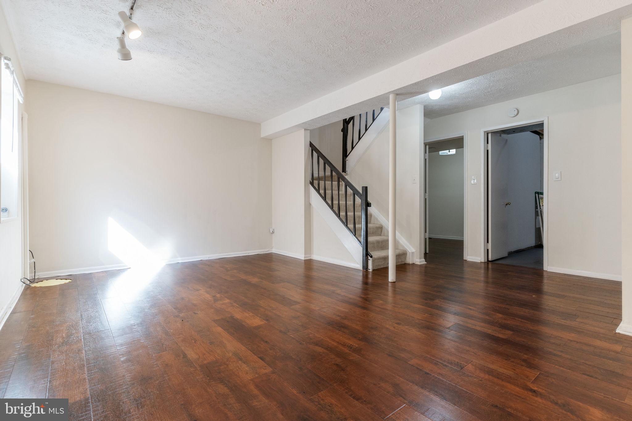 WINTER HILL - Residential Lease